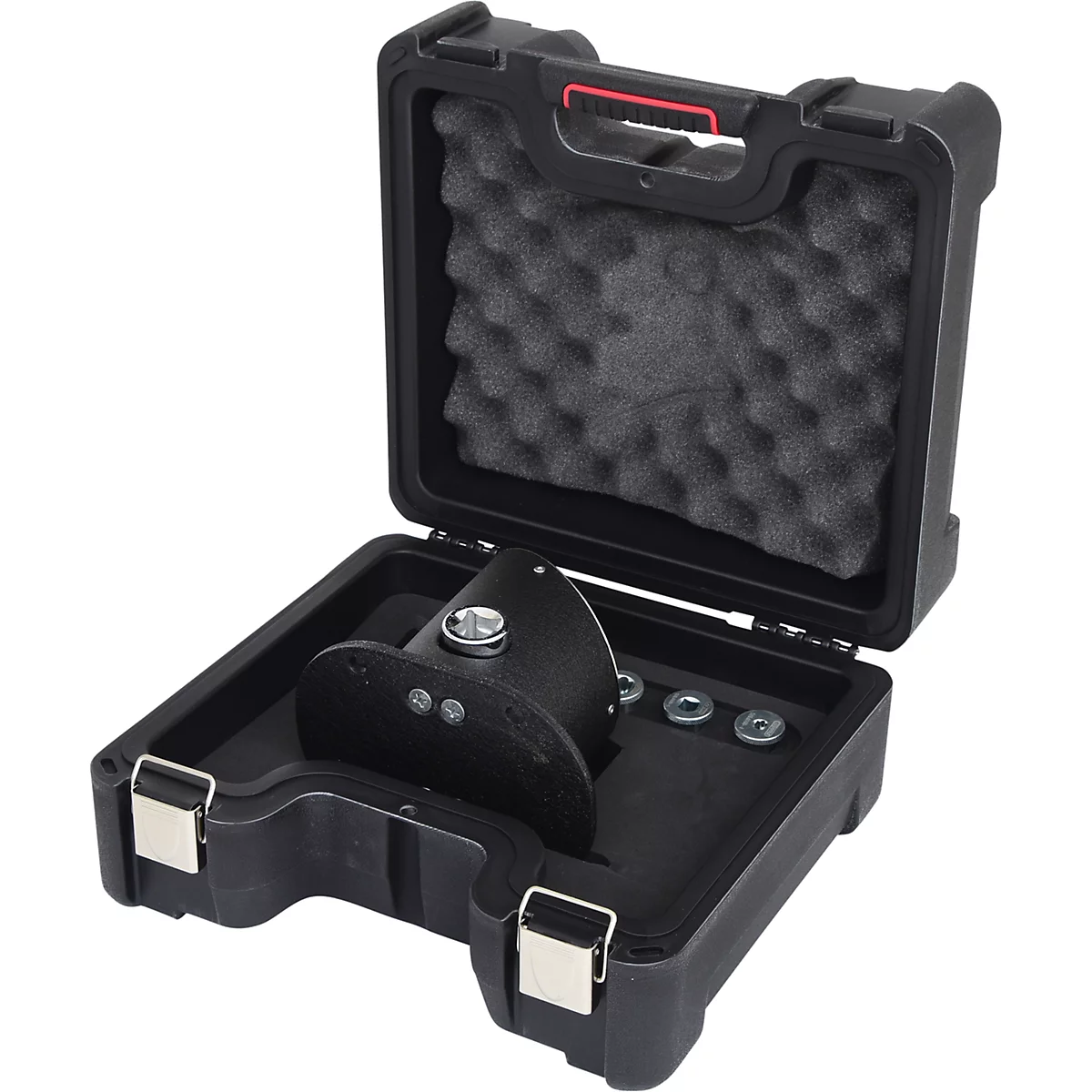 Schwarzer Koffer mit Werkzeug: Halterung, Schrauben. Deckel offen mit Schaumstoff. Details.